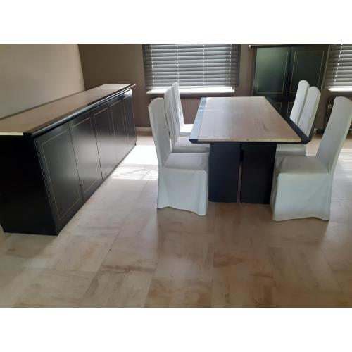 Volledige eetplaats, dressoir, barkast, tafel en 6 stoelen