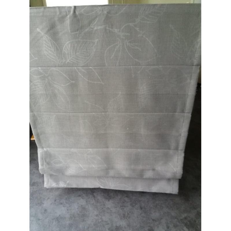 rolgordijnen met bloemenprint