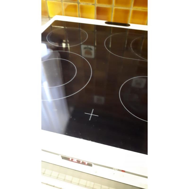 halogeen vuur met oven