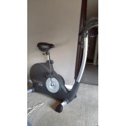 Home Trainer & step te koop