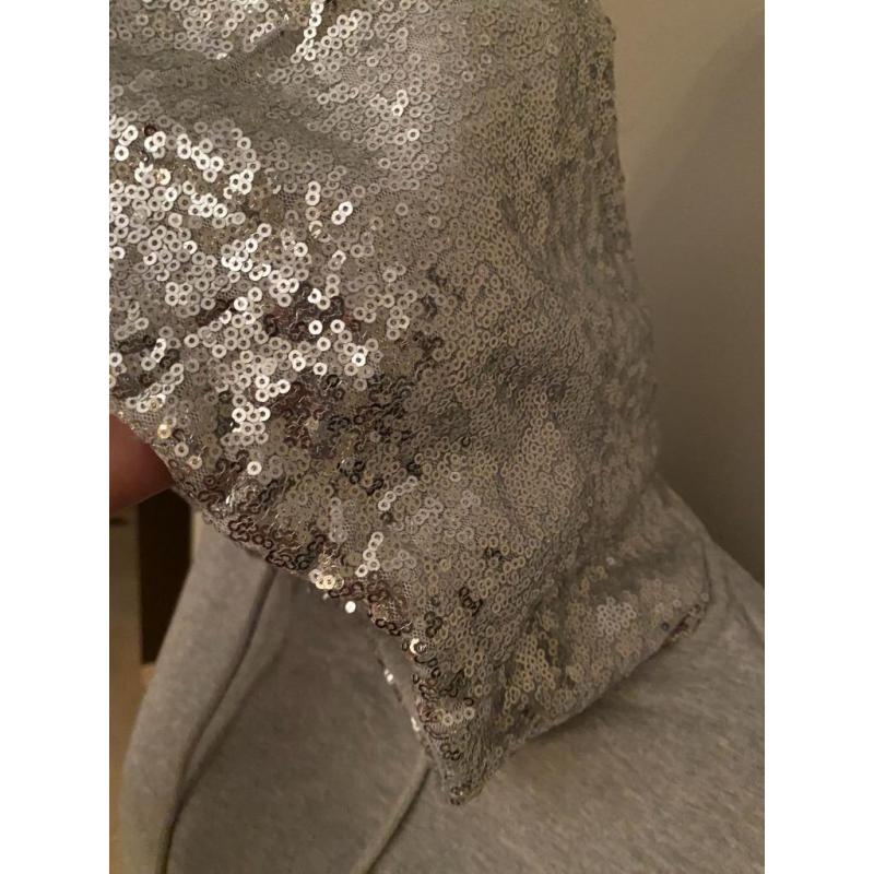 BLIKVANGER hoodie glitterkap en wit opschrift 'influencer'