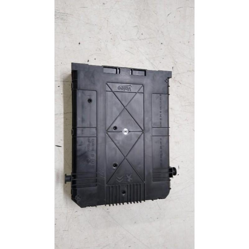 ZEKERINGKAST Peugeot 2008 (CU) (9819850080)