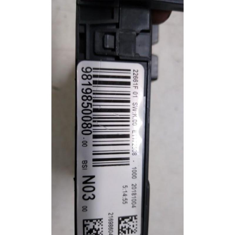 ZEKERINGKAST Peugeot 2008 (CU) (9819850080)