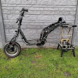 Zip 2000 chassis met 125cc  A1 papieren