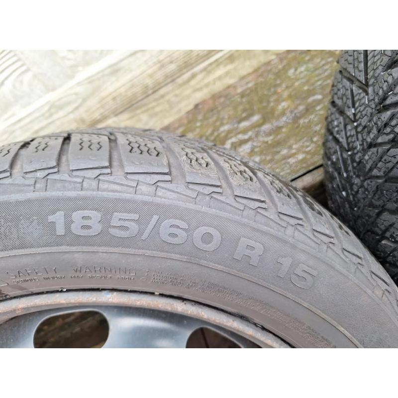 Continental contiwinter contact TS800 185/60 R15 set