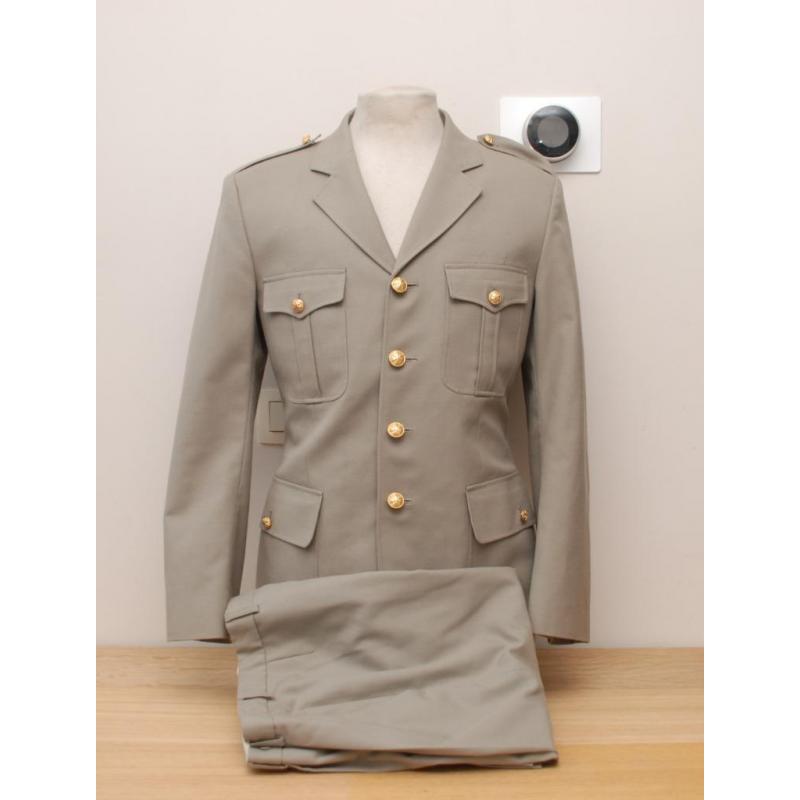 Frans uniform.