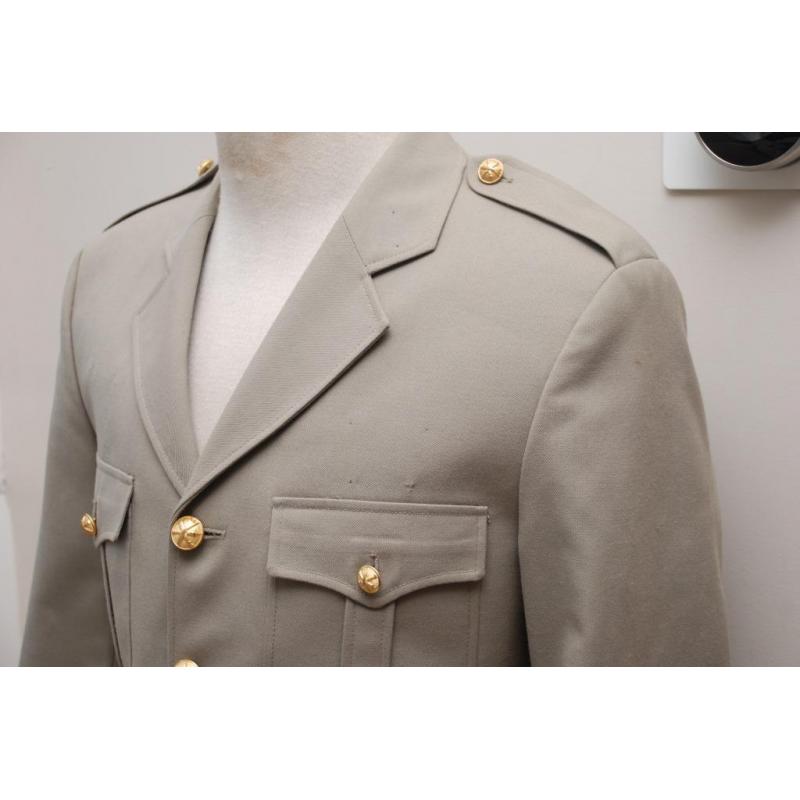 Frans uniform.