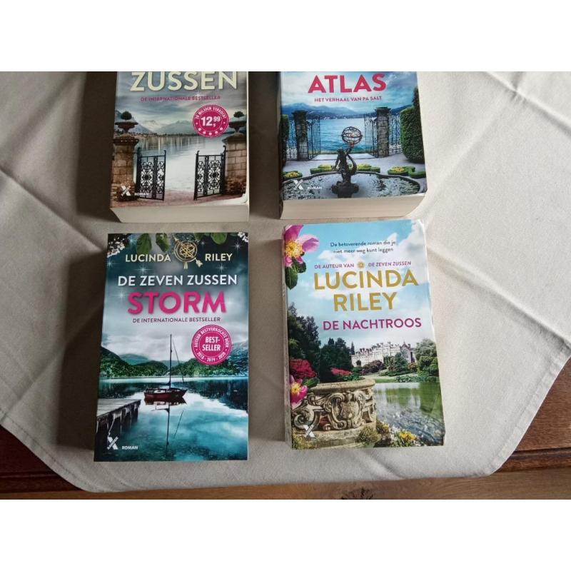 De zeven zussen 3 boeken plus 1 extra boek van Lucinda Riley
