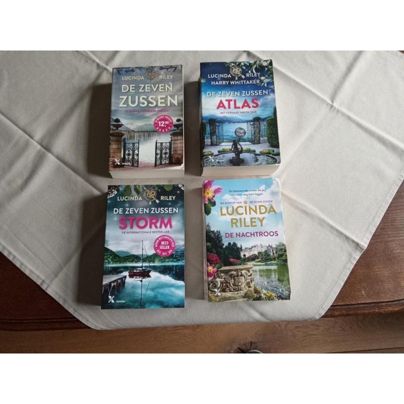De zeven zussen 3 boeken plus 1 extra boek van Lucinda Riley