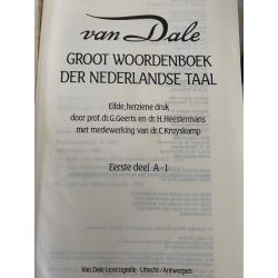 Van Dale -  Groot Woordenboek der Nederlandse Taal