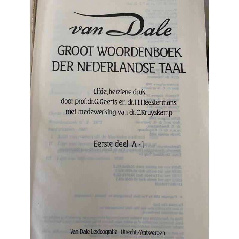 Van Dale -  Groot Woordenboek der Nederlandse Taal
