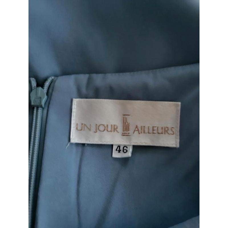 UN JOUR AILLEURS  ensemble