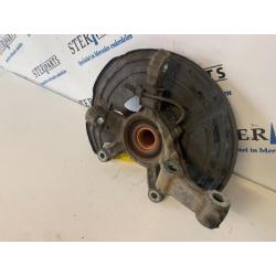 Fusee links-voor van een Mercedes A-Klasse