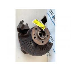 Fusee links-voor van een Mercedes ML-Klasse