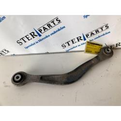 Draagarm links-achter van een Mercedes S-Klasse