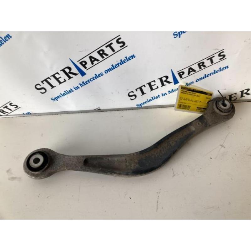 Draagarm links-achter van een Mercedes S-Klasse
