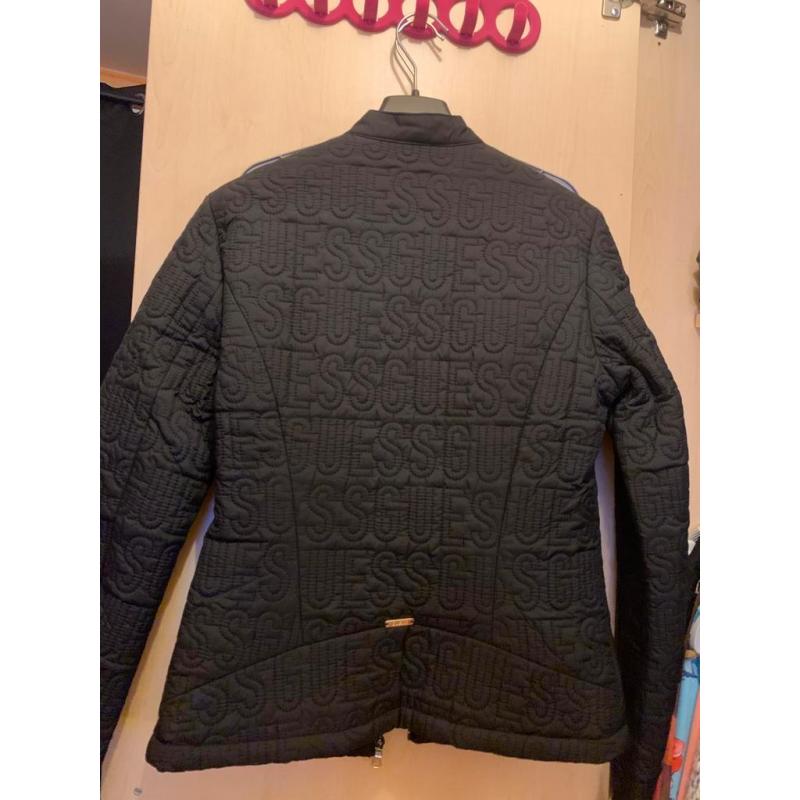Veste de marque GUESS neuf !