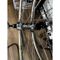 Reflex tubewielset met Dugast Rhino 33