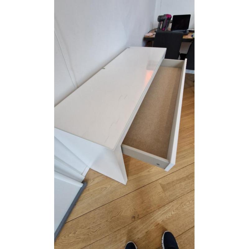 Ikea bureau „kaptafel” - wit