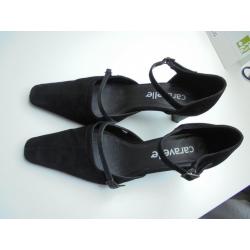 Zwarte pumps net als nieuw te koop. M 38