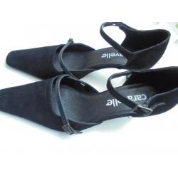 Zwarte pumps net als nieuw te koop. M 38