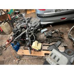 Bmw e46 320 motor met 6 bak