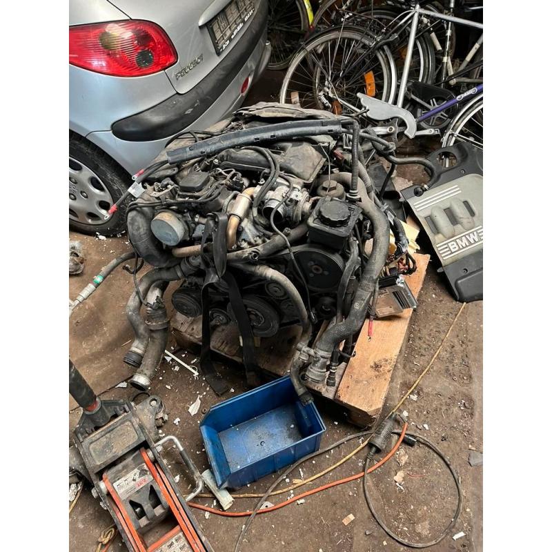 Bmw e46 320 motor met 6 bak