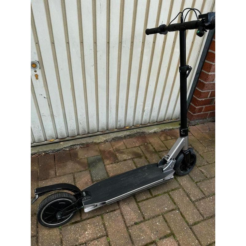 Lots 2 Trottinettes batteries ne fonctionne plus
