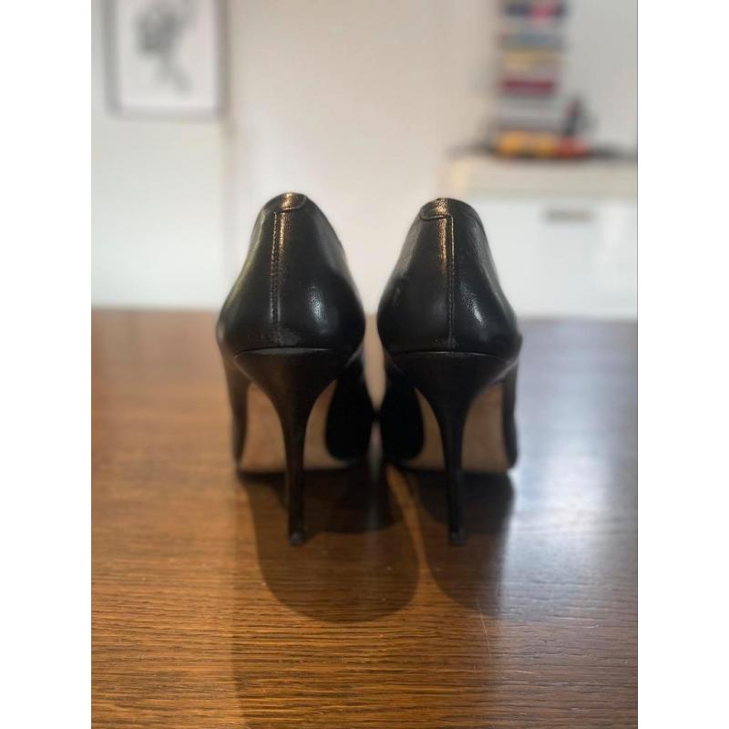 Ken zwarte pumps maat 39