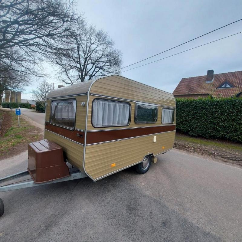 Unieke Oldtimer caravan avento nieuw staat mtm 750kg