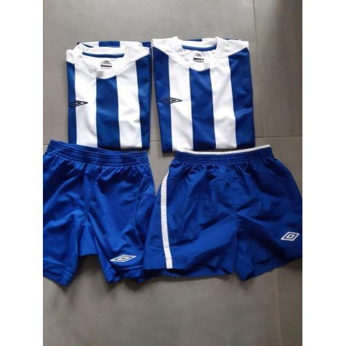 Voetbaltruitje + broek Umbro
