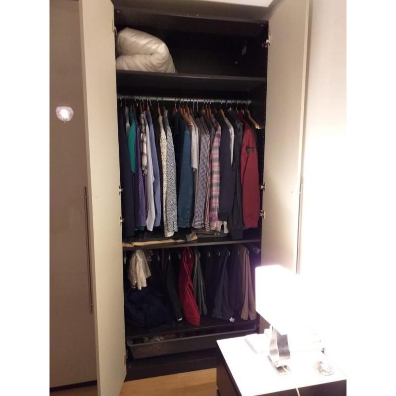 Grand Armoire en super état!