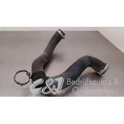 Intercooler Slang van een Opel Combo