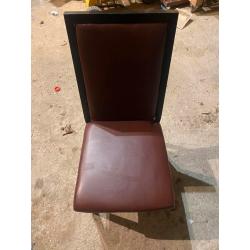Stoelen te koop (50st aanwezig) stevig
