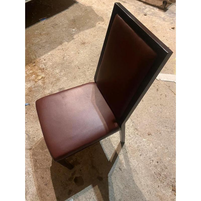 Stoelen te koop (50st aanwezig) stevig