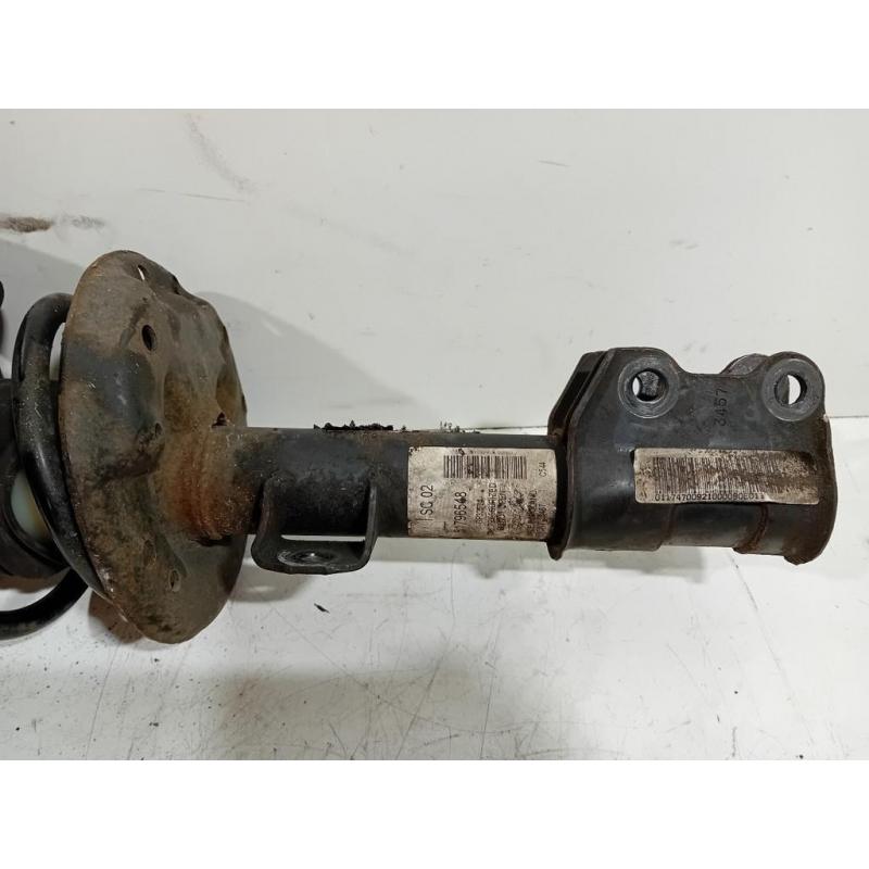 VEERPOOT RECHTS VOOR Fiat Grande Punto (199) (2367)