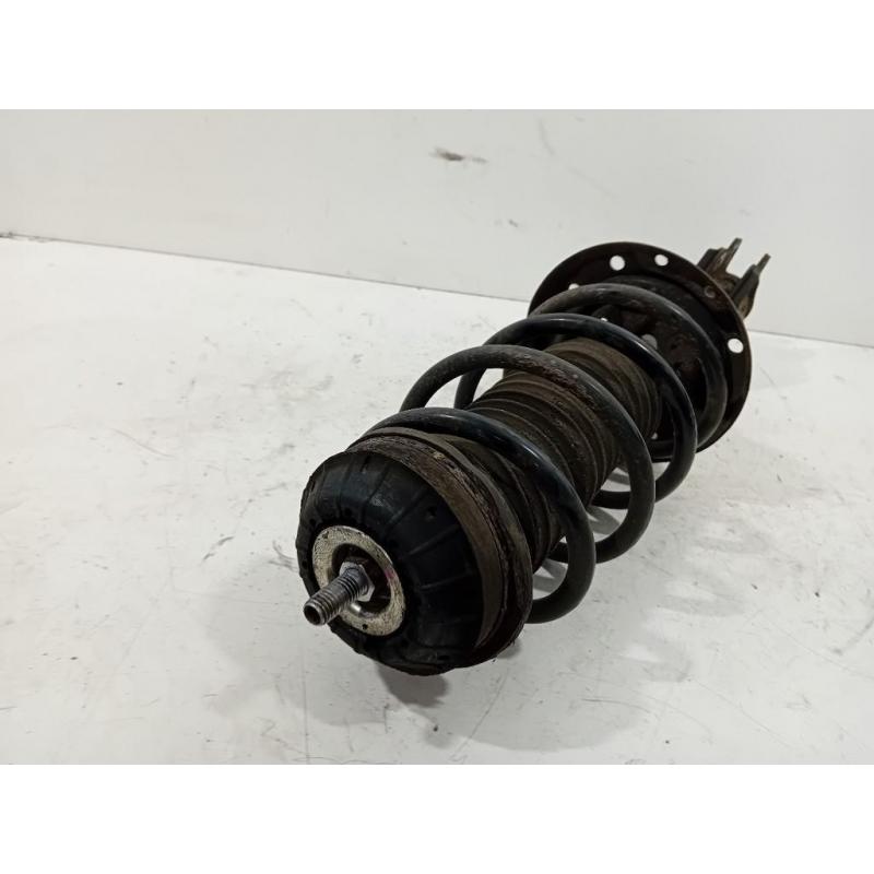 VEERPOOT RECHTS VOOR Fiat Grande Punto (199) (2367)