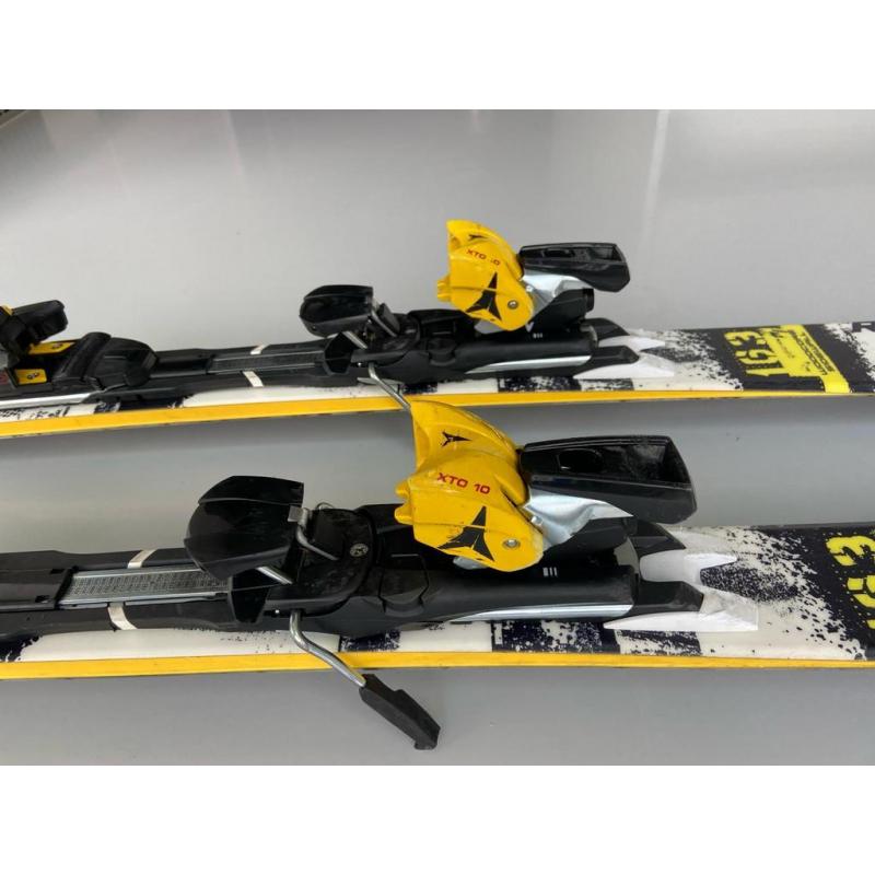 Atomic ski redster ST 163 met bindingen