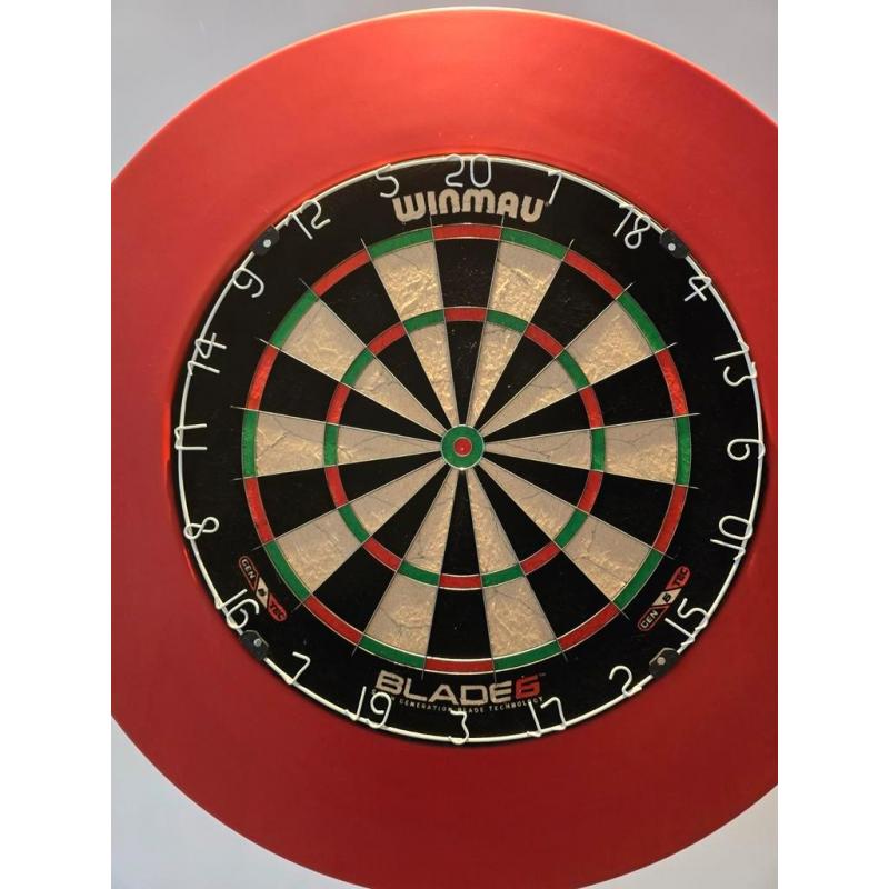 Kompleet darts-set alles op en aan, prijs inbegr