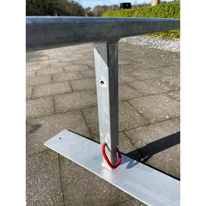 Skate rail