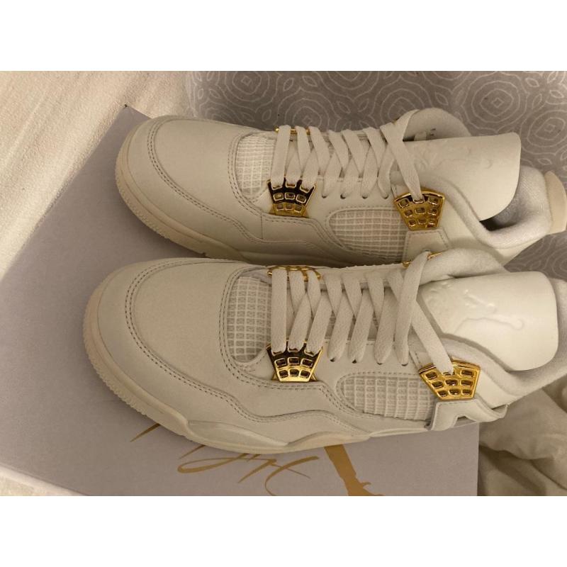 Jordan 4 white en gold (metalic)