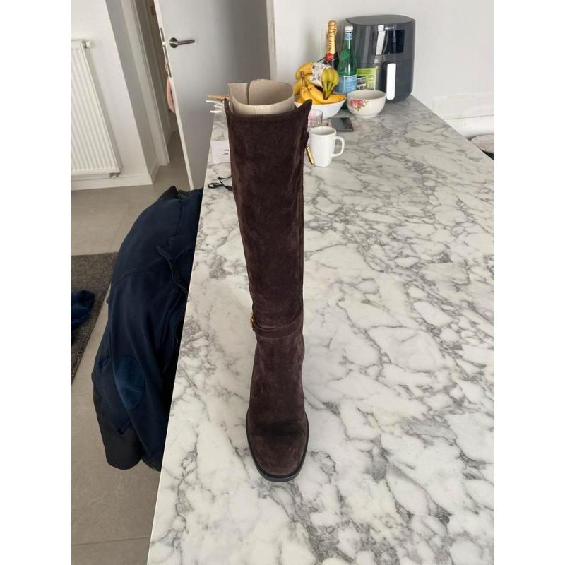 Tods nieuwe laarzen