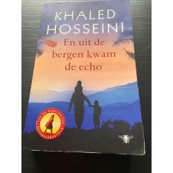 Khaled Hosseini - En uit de bergen kwam de echo