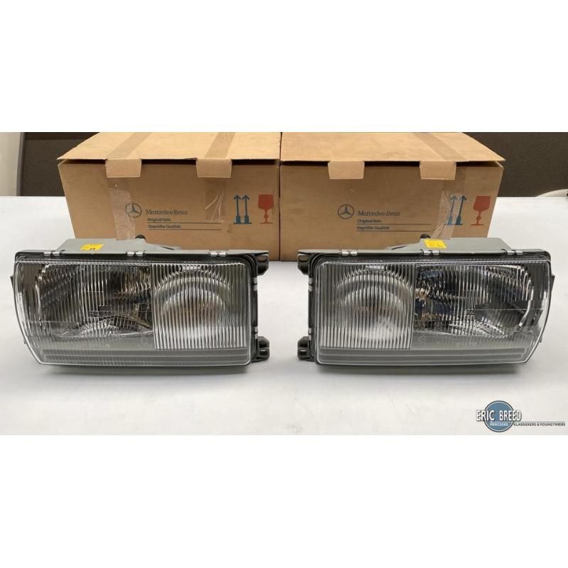 NOS set koplampen Bosch H4 L+R voor Mercedes-Benz W123