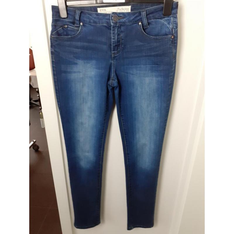 LOLA & LISA Blauwe jeans Maat: 38 Prijs: € 3