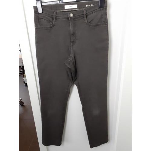 BRAX Muisgrijze spijkerbroek Maat: (B) 40 Prijs: € 3