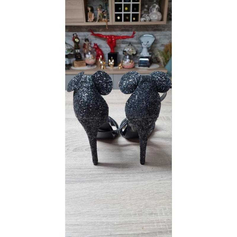 Superbes escarpins Mickey neufs pointures 37 et 38