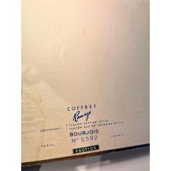 Doos van eau de Cologne bourjois