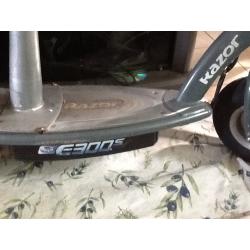 Elektrische scooter of step RazorE300s