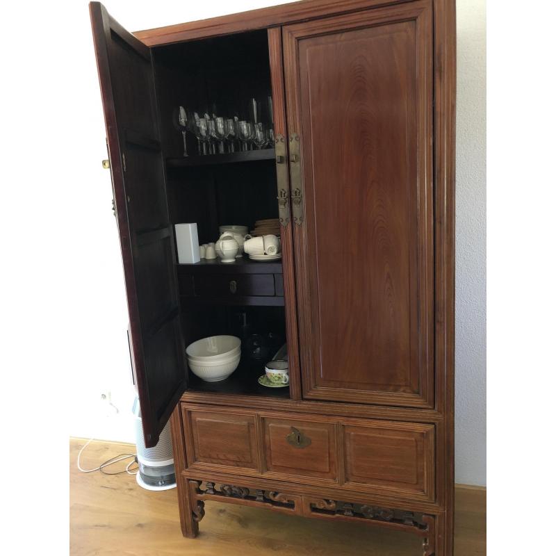 Antieke Chinese buffet/servies kast